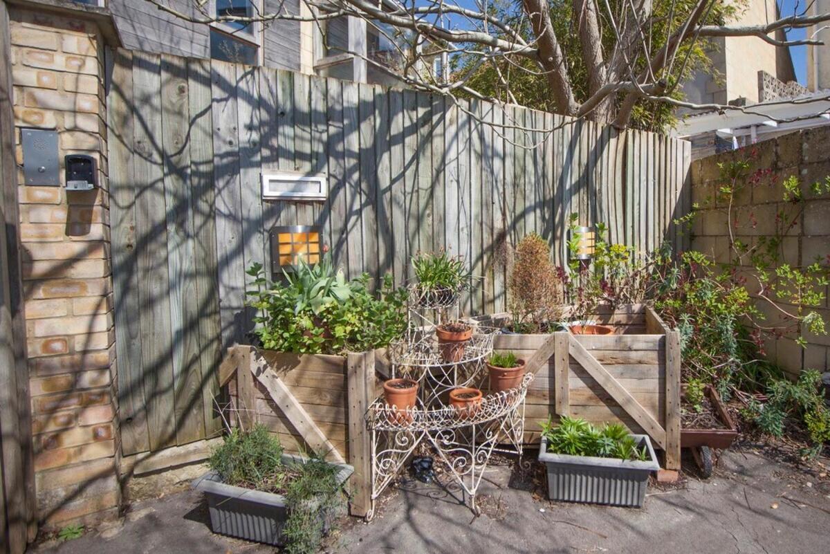 ※ Relaxing Home- Parking & Gorgeous Gardens 巴斯 外观 照片
