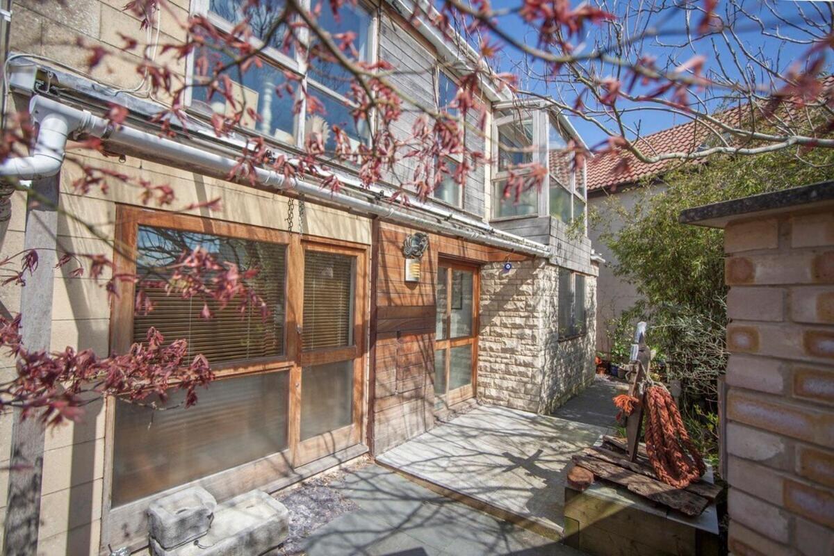 ※ Relaxing Home- Parking & Gorgeous Gardens 巴斯 外观 照片